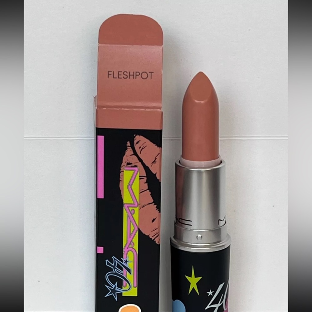 MAC Fleshpot Lipstick Bringbacks Limited Edition 40th Edition NEW - Picture 5 of 7